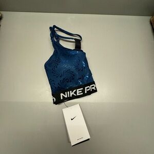 Nike glitter turquoise workout bra